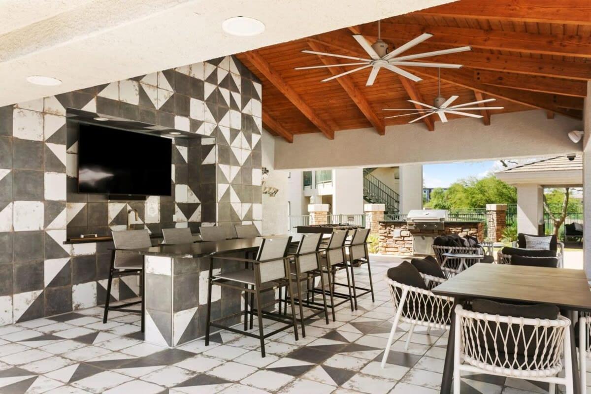 2Br Cozysuites At Kierland Commons With Pool #04 Scottsdale Exterior photo